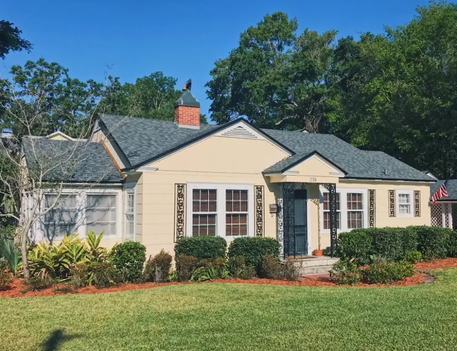 A single story home with a new asphalt shingle roof installed by West Orange Roofing.